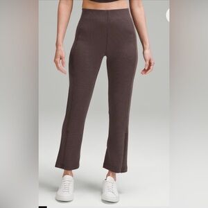 Lululemon Ribbed Softstreme Zip Leg HR Crop 25” NWT size 10